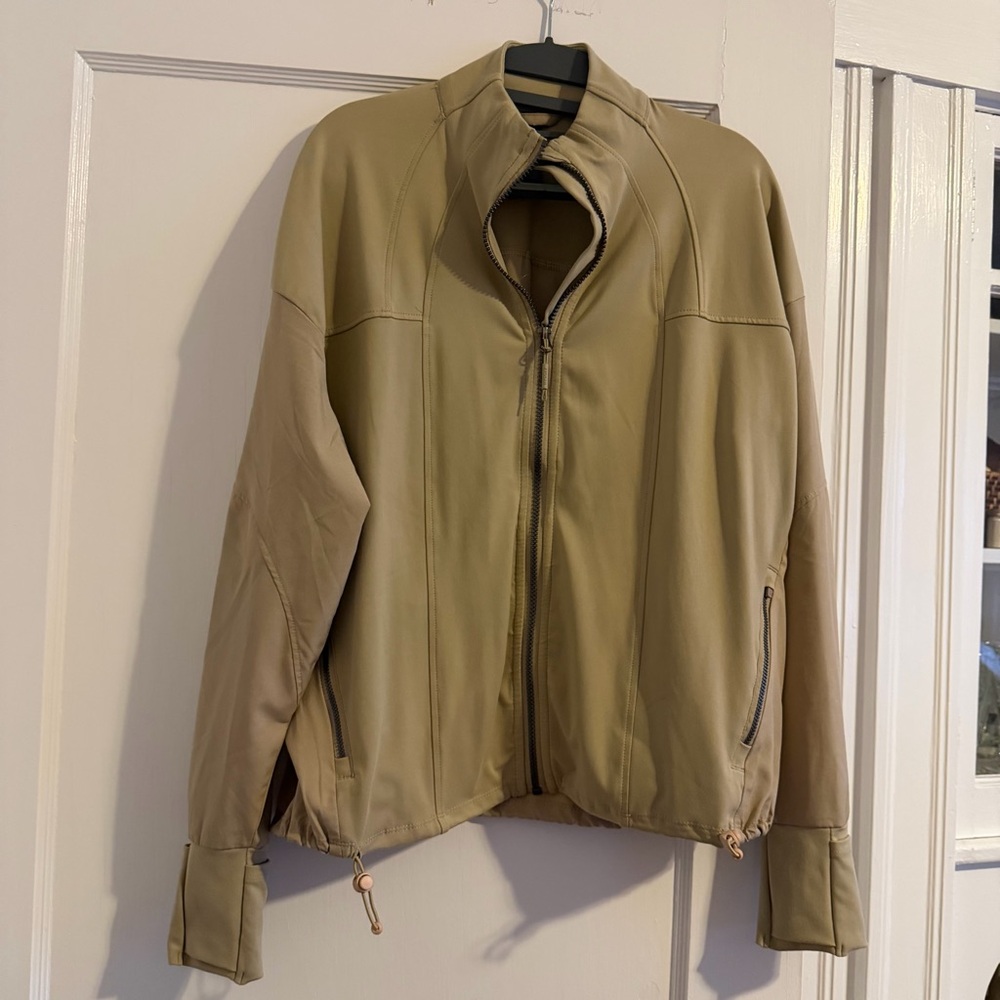 NWOT Women’s Khaki Kyodan Jacket